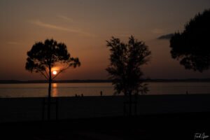 Coucher de soleil à Arcachon sur la plage Pereire