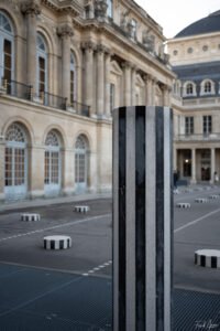 Colonne Buren au Palais Royal