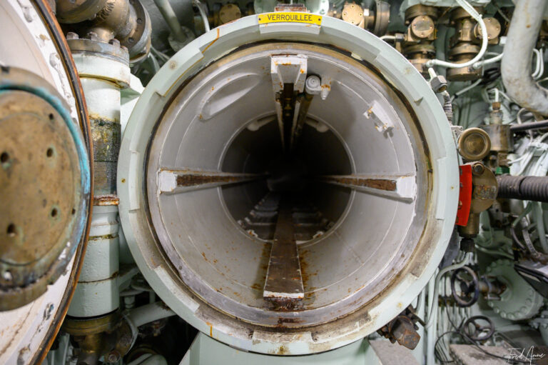 Tube lance torpille